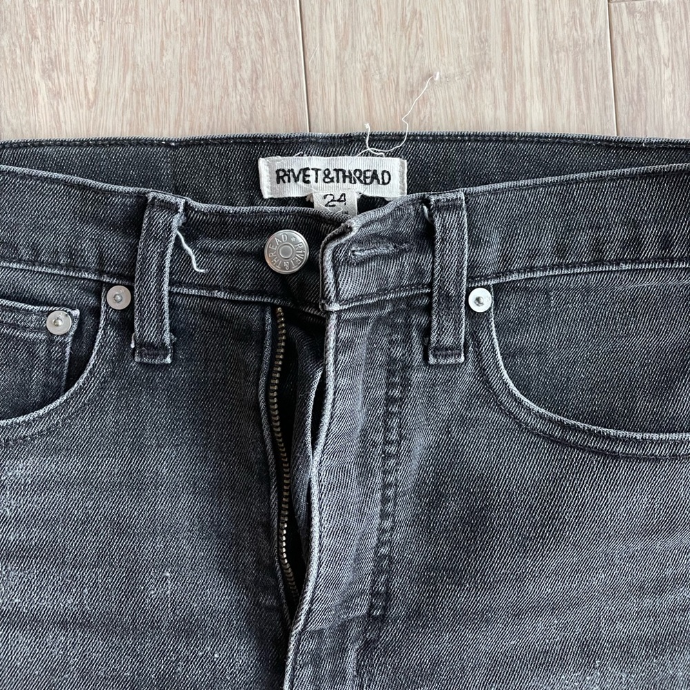 Rivet & Thread Cropped Black High rise Denim Skinny Jeans 24